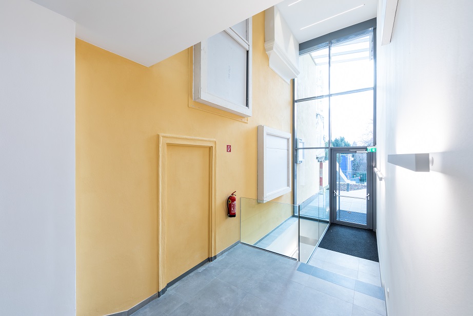 Paul-Ehrlich-Gasse 4