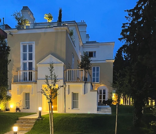 Paul-Ehrlich-Gasse 4